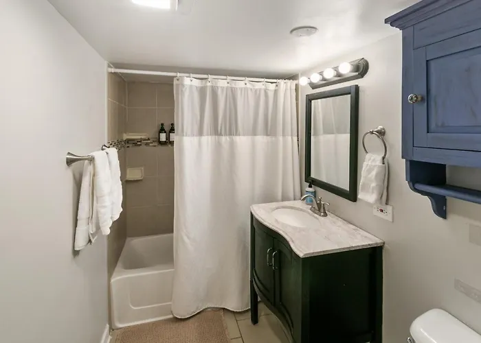 Great For Families Dt Near Naval Base * Libertyville