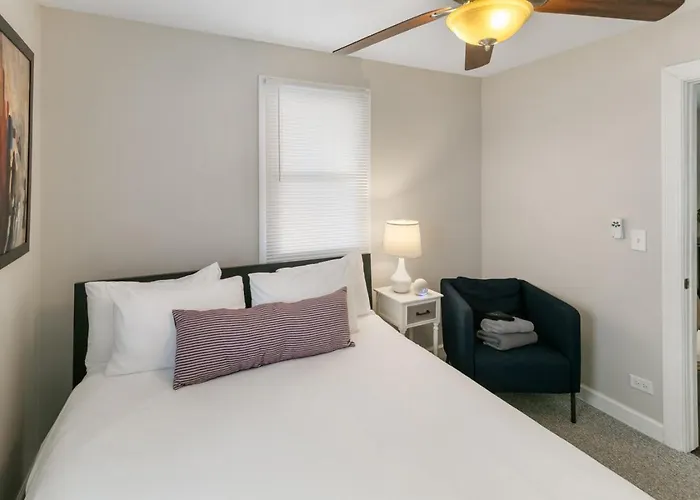 Great For Families Dt Near Naval Base *