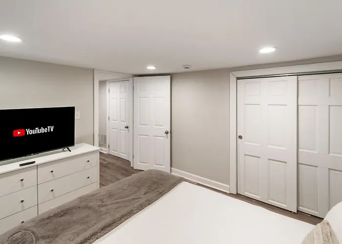 Great For Families Dt Near Naval Base