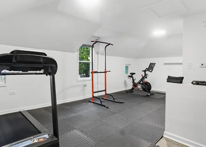 Apartment Great For Families Dt Near Naval Base *